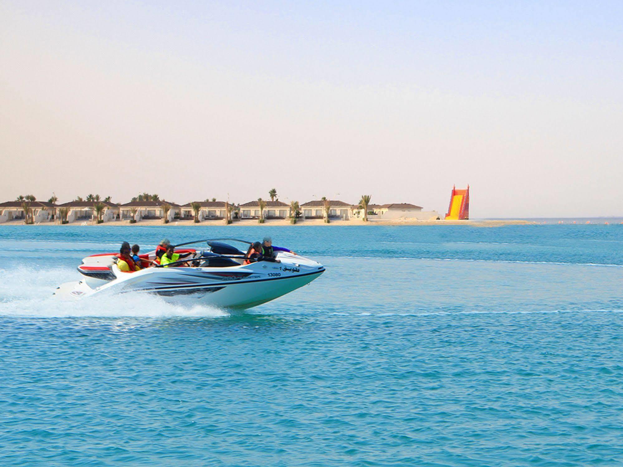 Golden Tulip Dana Bay Resort Dhahran Bagian luar foto