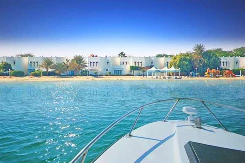 Golden Tulip Dana Bay Resort Dhahran Bagian luar foto